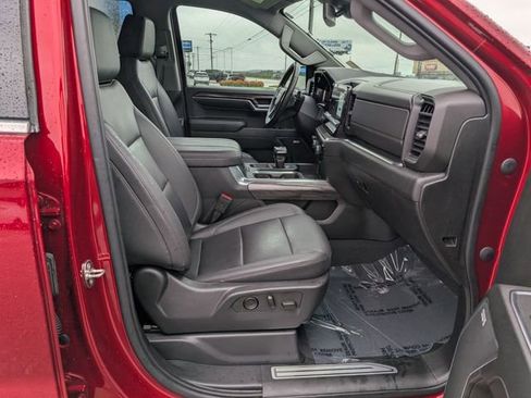 Used 2023 Chevrolet Silverado 1500 LTZ AWD/4WD image 3