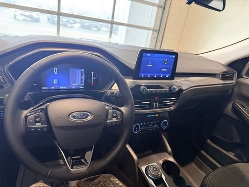 Used 2025 Ford Escape Active w/ Cold Weather Package image 21