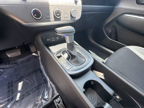 Used 2026 Hyundai Kona SE FWD image 30