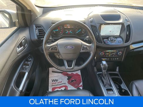 Used 2019 Ford Escape Titanium image 22