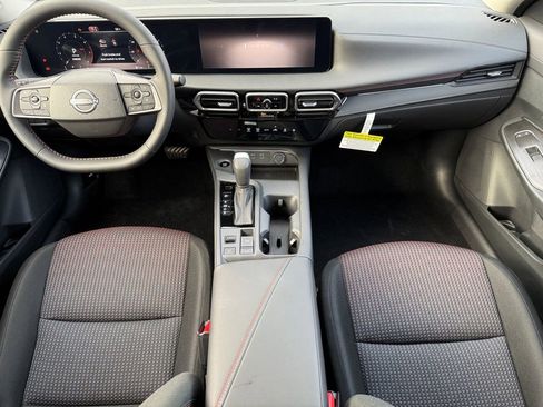 New 2026 Nissan Sentra SR w/ Floor Mat Package FWD image 19