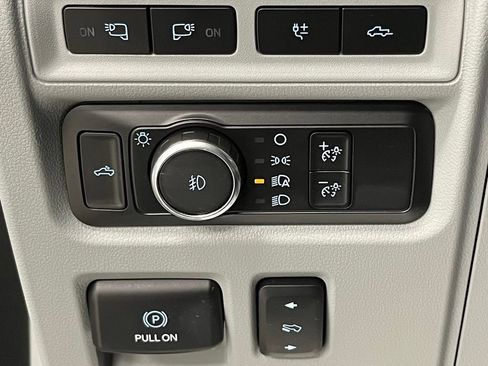 Used 2021 Ford F150 Limited AWD/4WD image 32