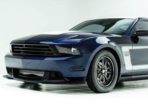 Used 2012 Ford Mustang Boss 302 w/ Boss 302 Accessory Pkg RWD image 10