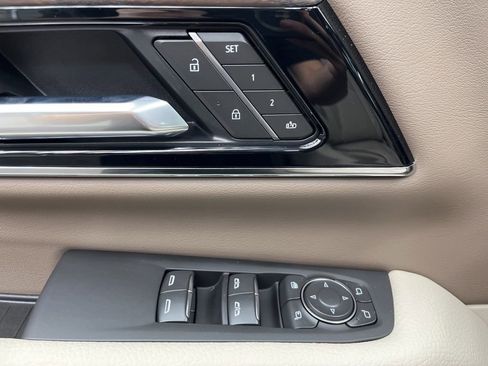 New 2026 GMC Yukon Denali w/ Sun & Power Step Package image 8