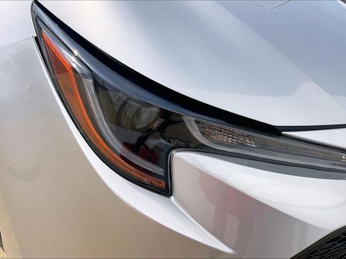 Used 2022 Toyota Corolla LE FWD image 32