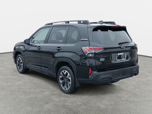 Certified 2026 Subaru Forester Premium image 7