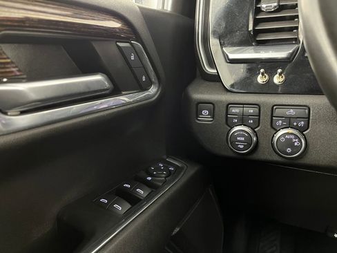 Used 2024 GMC Sierra 1500 SLE w/ X31 Off-Road Package image 24