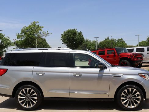 Used 2020 Lincoln Navigator Reserve w/ Luxury Package image 5