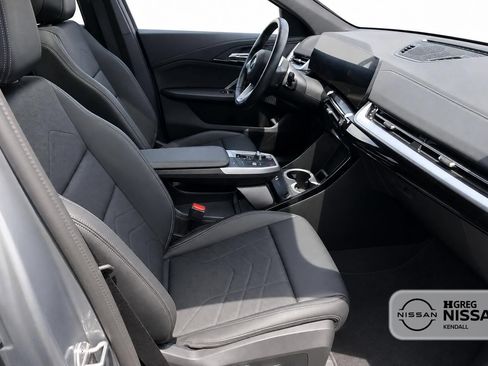 Used 2026 BMW X2 xDrive28i AWD/4WD image 11