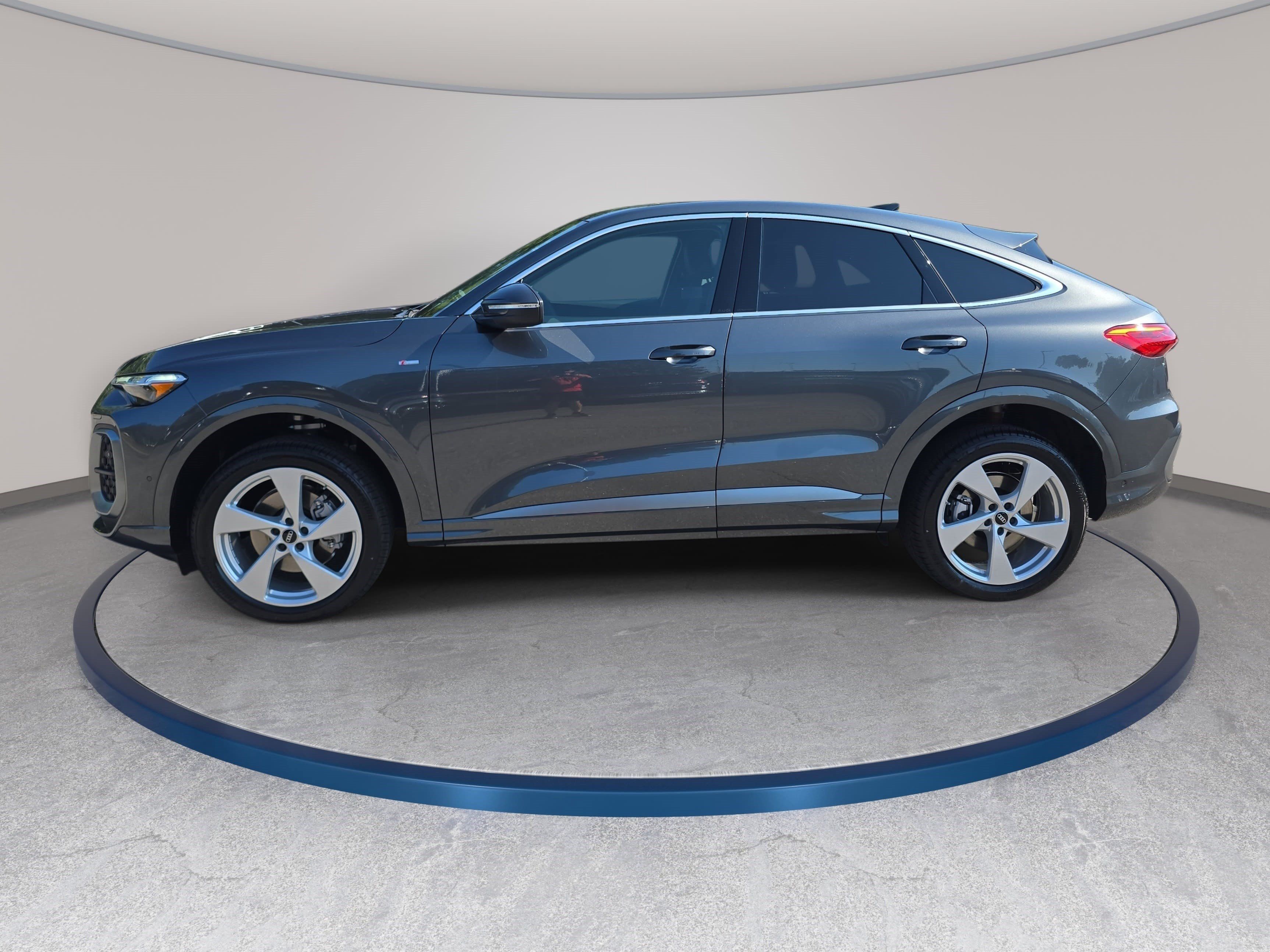 New 2026 Audi Q5 Premium Plus AWD/4WD image 8