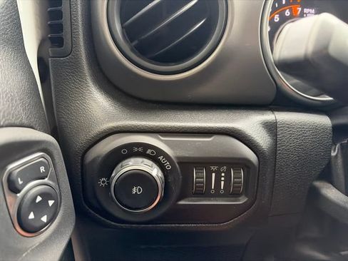 Used 2022 Jeep Wrangler Unlimited Sport AWD/4WD image 21