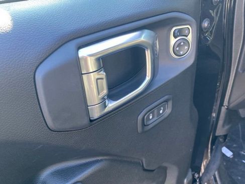 New 2026 Jeep Gladiator Sport AWD/4WD image 13
