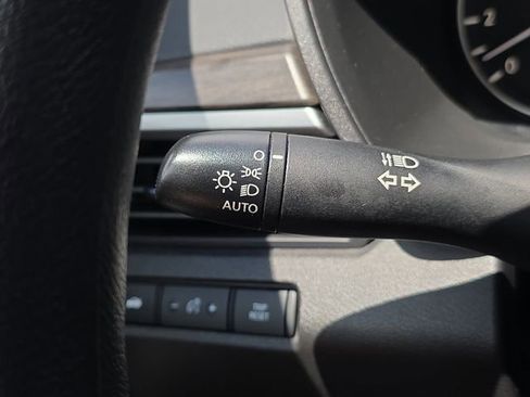Used 2025 Nissan Altima 2.5 SV FWD image 27