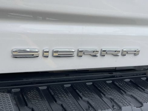 Used 2024 GMC Sierra 2500 Denali w/ Technology Package AWD/4WD image 8