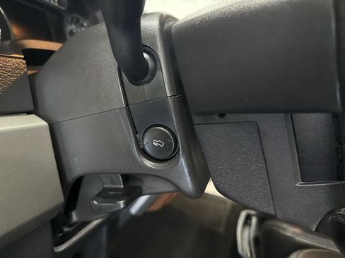 Used 2013 Ford F150 Lariat w/ Mid Equipment Group image 13