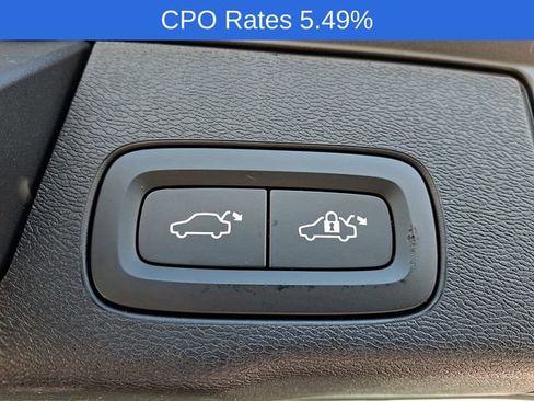 Certified 2023 Volvo XC60 B5 Plus w/ Climate Package AWD/4WD image 32