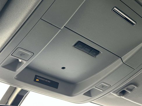 Used 2018 Chevrolet Silverado 1500 LT w/ Midnight Edition image 29