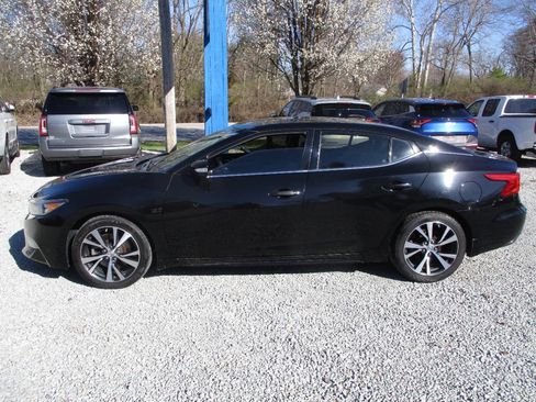 Used 2017 Nissan Maxima 3.5 SV FWD image 2