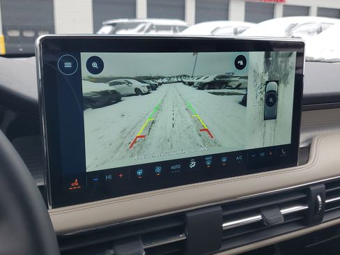 New 2026 Lincoln Corsair Premiere image 20