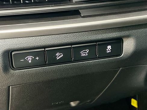 New 2025 Kia Telluride S image 10