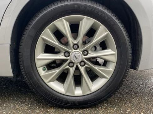 Used 2015 Lexus ES 300h 300h image 9