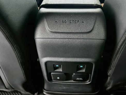 Used 2024 Ford Bronco Outer Banks AWD/4WD image 24