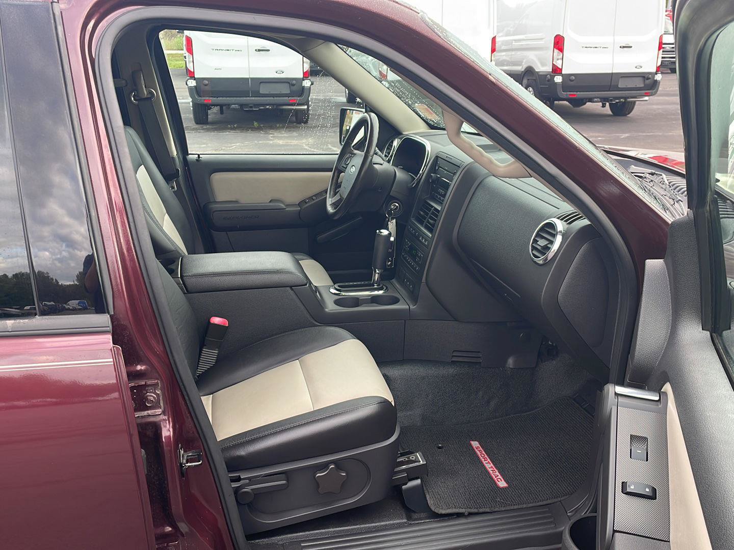 Used 2007 Ford Explorer Sport Trac Limited AWD/4WD image 24