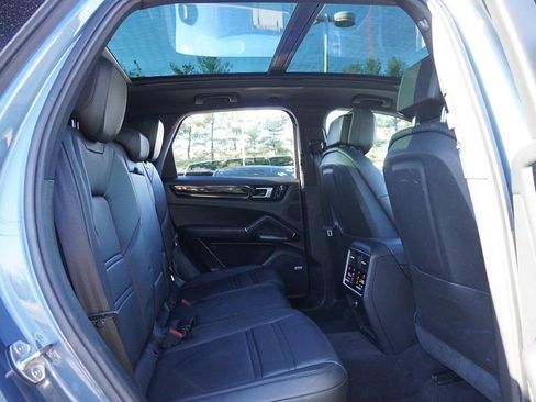 Used 2019 Porsche Cayenne E-Hybrid image 39