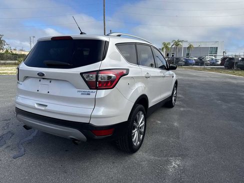 Used 2017 Ford Escape Titanium image 14