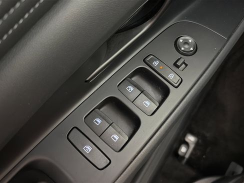 Certified 2025 Hyundai Elantra Sport FWD image 28