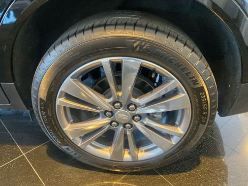 Used 2024 Cadillac XT5 Premium Luxury w/ Technology Package image 5