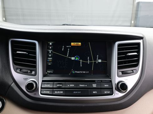 Used 2016 Hyundai Tucson Limited w/ Option Group 03 image 20