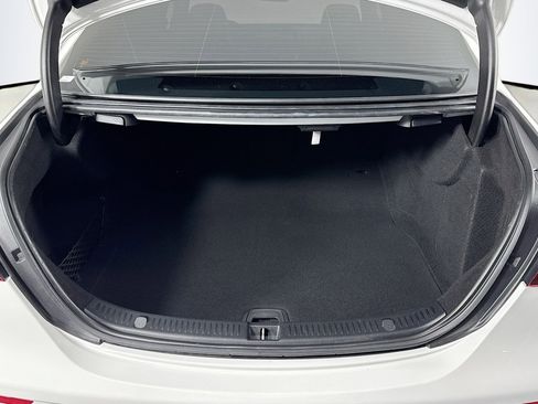 Used 2022 Mercedes-Benz E 350 Sedan image 22