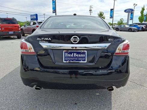 Used 2015 Nissan Altima 2.5 SV FWD image 12