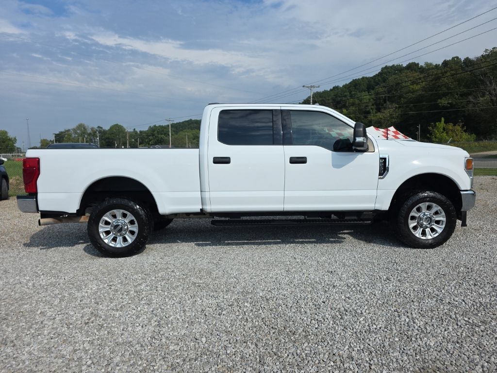 Used 2022 Ford F250 XLT AWD/4WD image 4