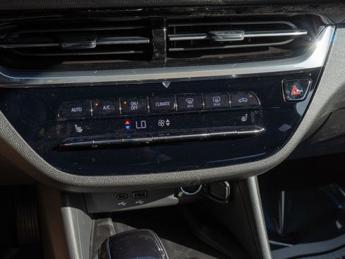 New 2026 Buick Envista Avenir FWD image 21