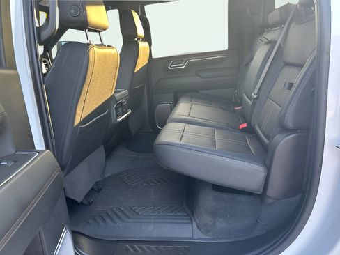 Used 2024 Chevrolet Silverado 2500 High Country AWD/4WD image 19