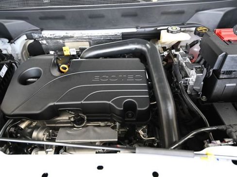 New 2026 Chevrolet Equinox ACTIV w/ Convenience Package III AWD/4WD image 30