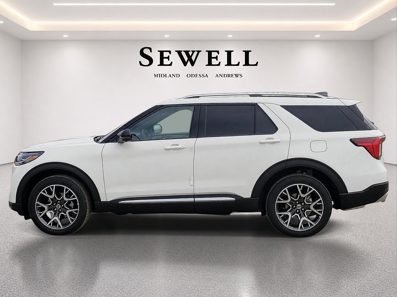 New 2027 Ford Explorer Platinum w/ 3.0L Ultimate Package AWD/4WD image 2
