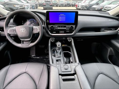 New 2026 Toyota Grand Highlander AWD Hybrid image 5