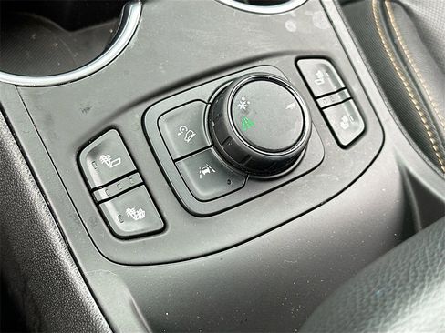 Used 2020 GMC Terrain SLT w/ Preferred Package image 21