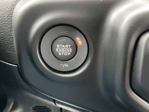 Used 2021 Jeep Gladiator Sport w/ Trailer Tow Package image 4