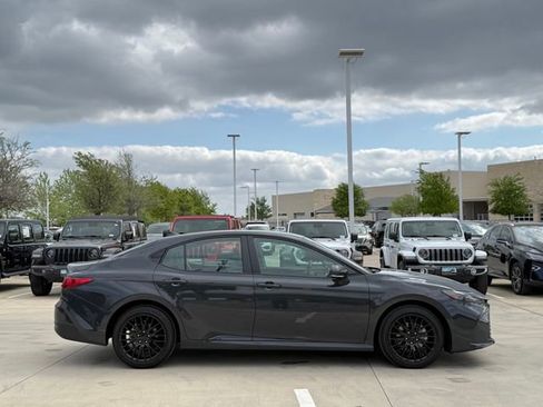 Used 2026 Toyota Camry LE FWD image 6