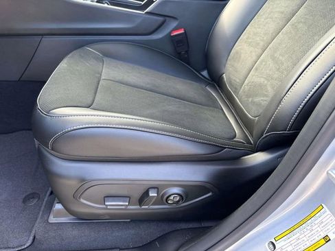 New 2025 Jeep Grand Cherokee Altitude RWD image 10
