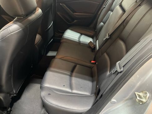 Used 2017 MAZDA MAZDA3 Touring FWD image 14