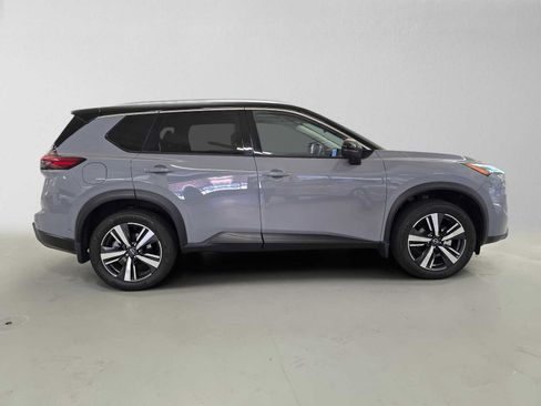 Used 2024 Nissan Rogue SL w/ SL Premium Package FWD image 6