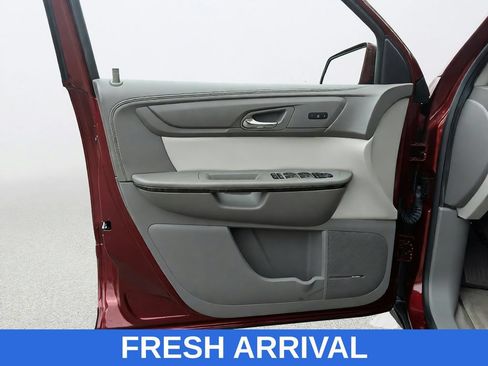 Used 2016 GMC Acadia SLT w/ Open Road Package FWD image 17