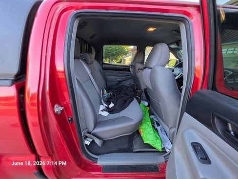 Used 2015 Toyota Tacoma 4x4 Double Cab w/ TRD Sport Package image 20