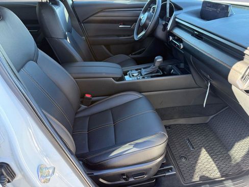 Certified 2025 MAZDA CX-50 AWD 2.5 Hybrid w/ Weather Package image 15