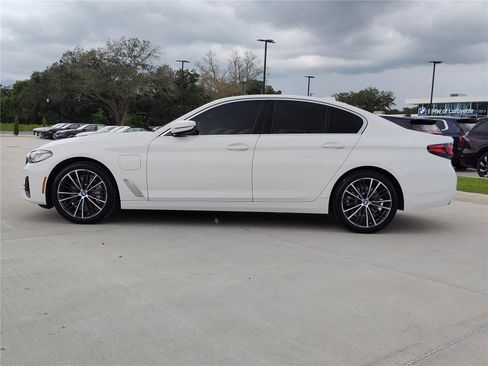 Certified 2023 BMW 530e w/ M Sport Package RWD image 3